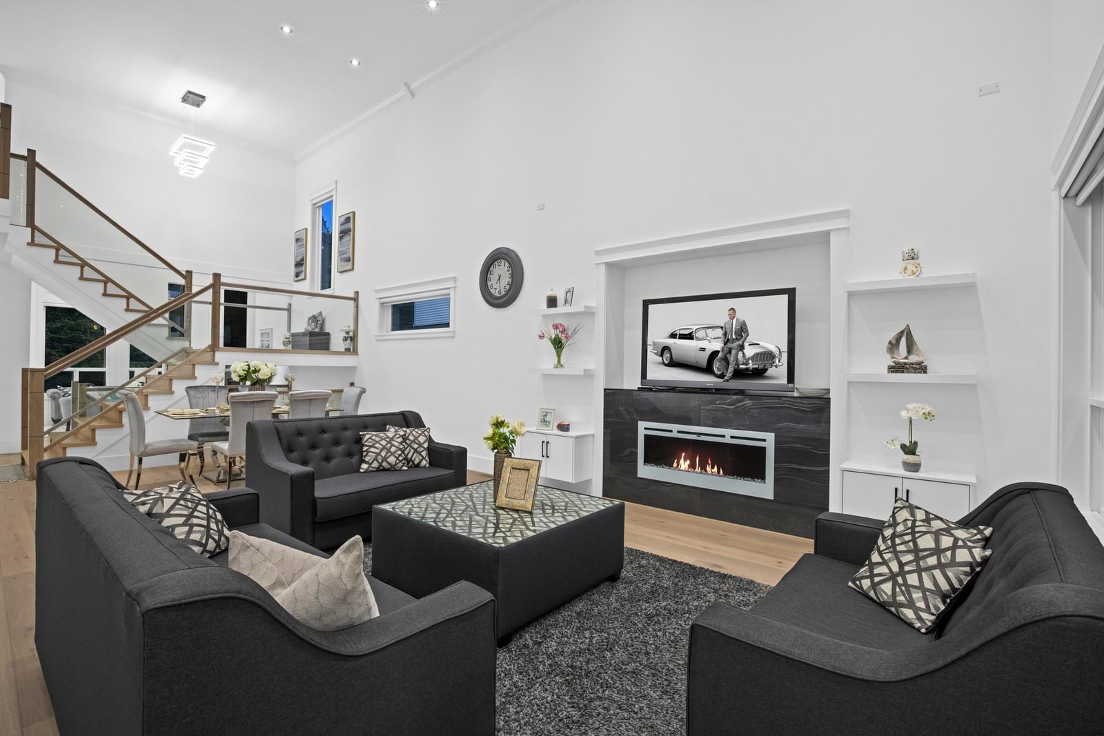 Listing Image 9