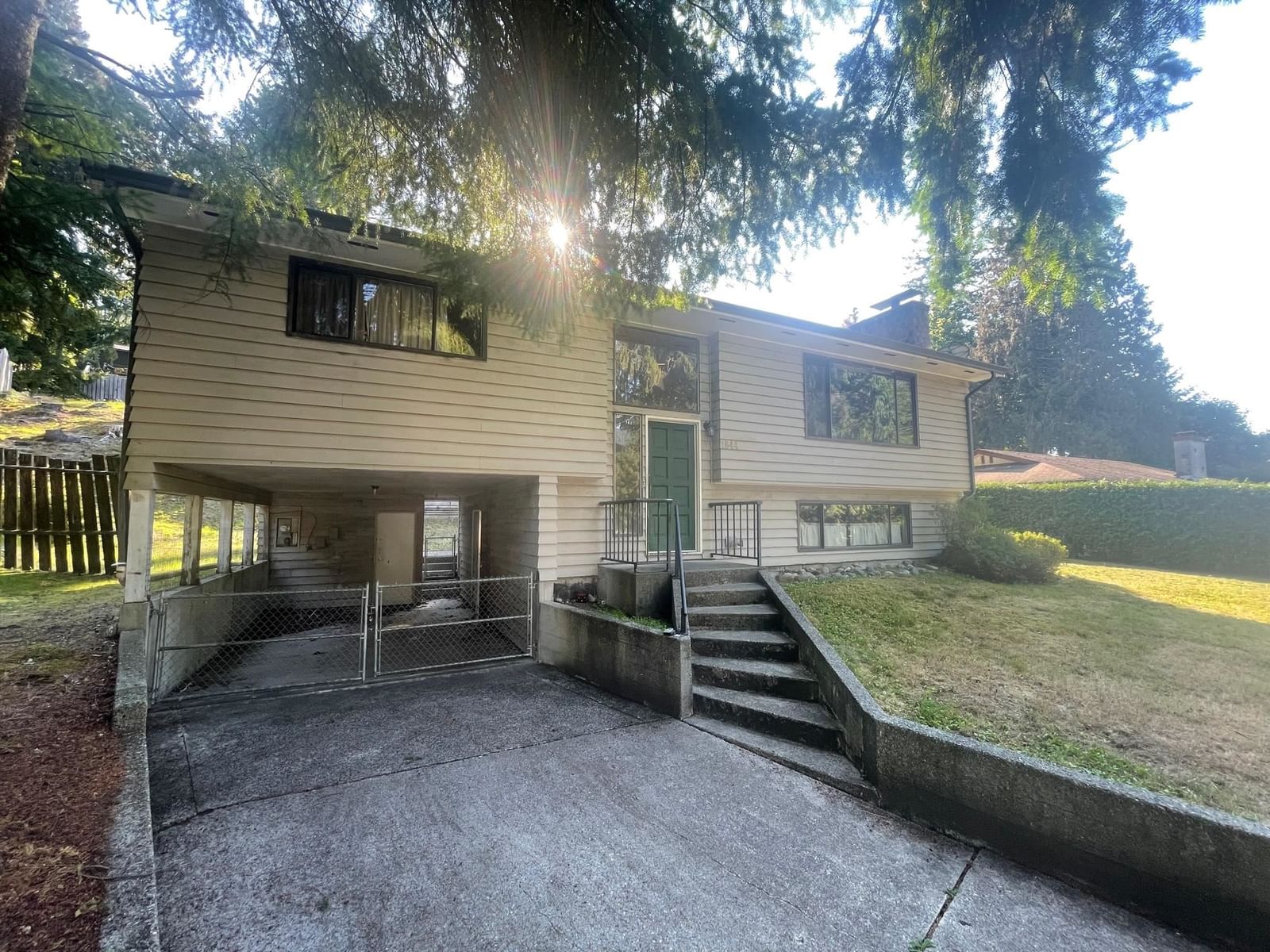 Listing Image 10