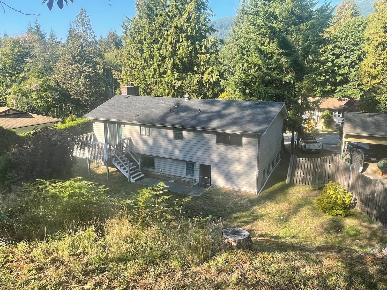 Listing Image 6