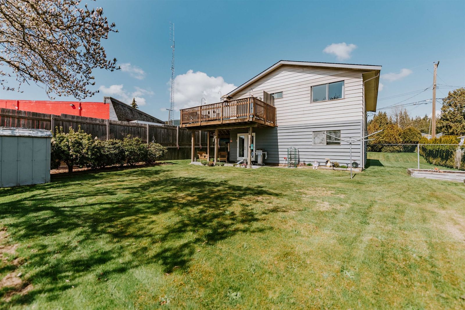 Listing Image 5