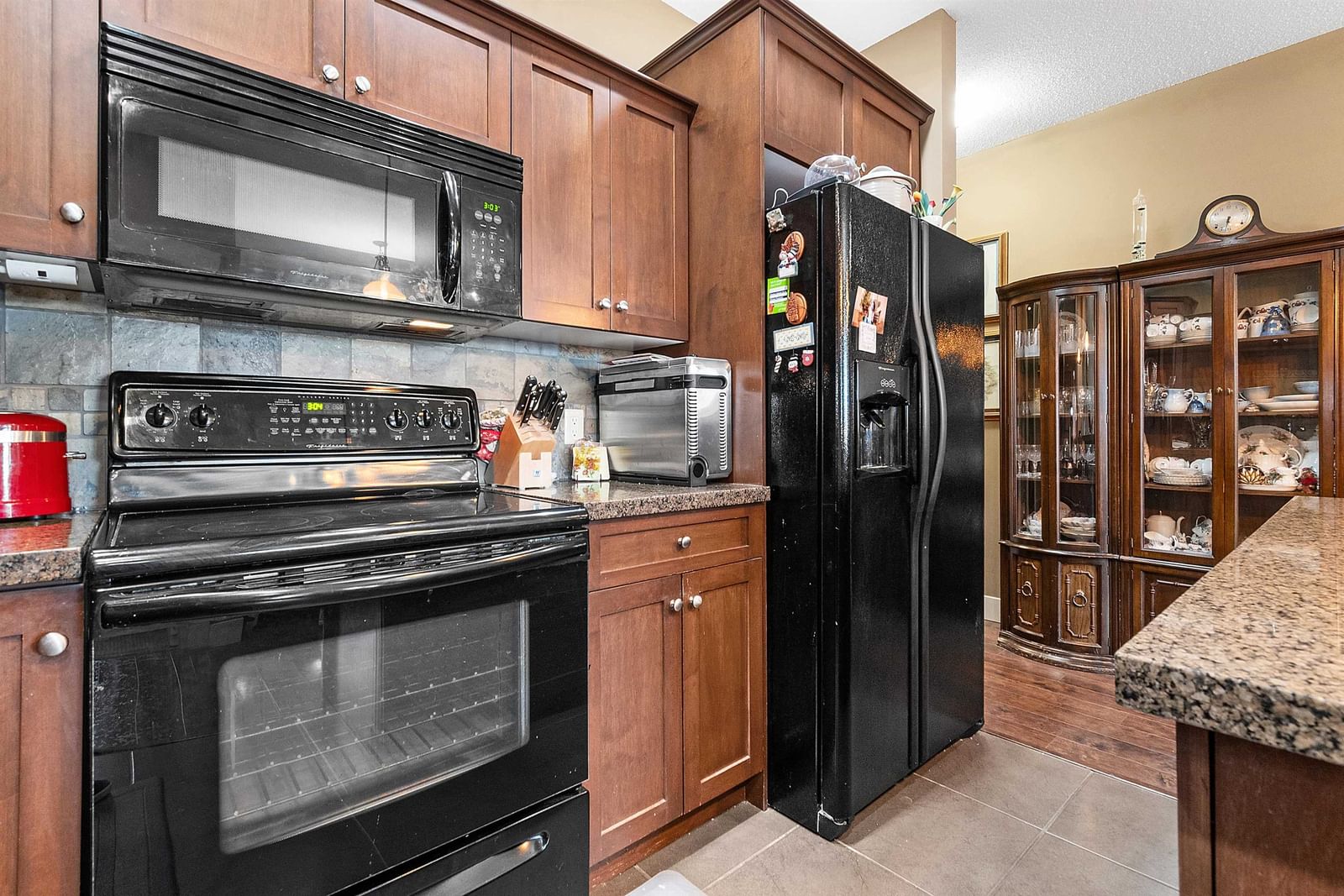 Listing Image 15