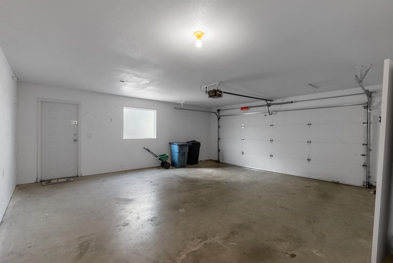 Listing Image 24