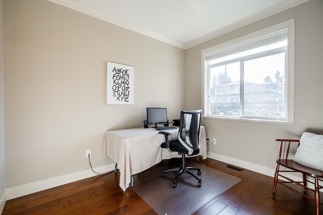 Listing Image 15