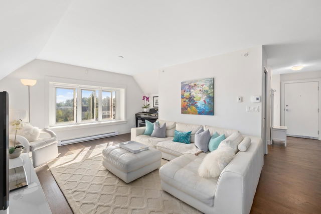 302 - 4250 Marine Drive