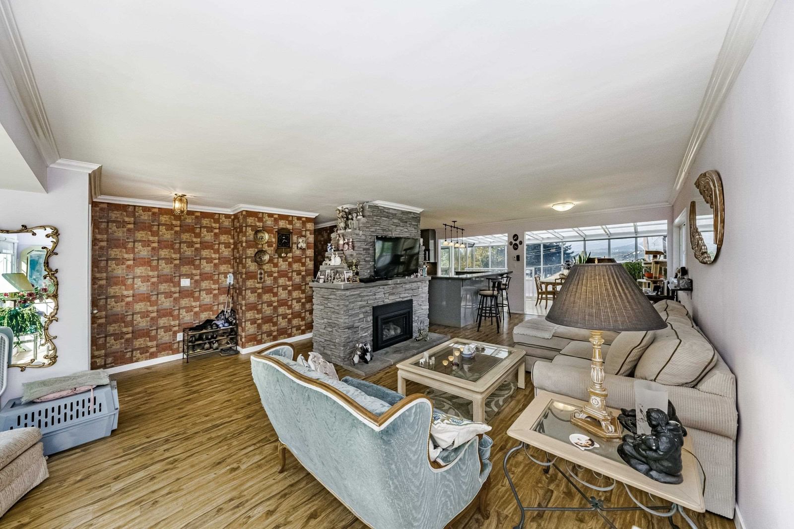 Listing Image 13