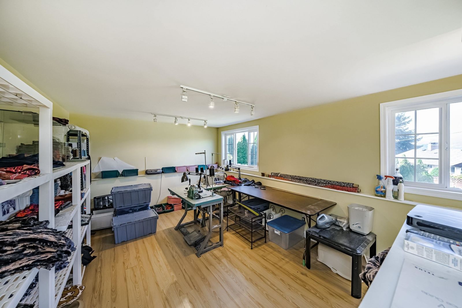 Listing Image 18
