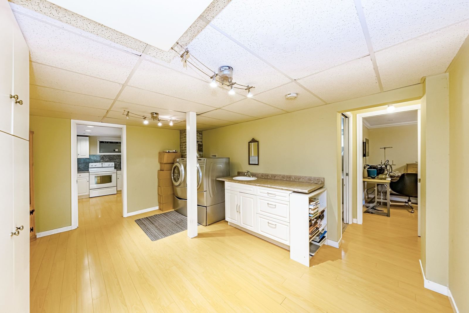 Listing Image 23