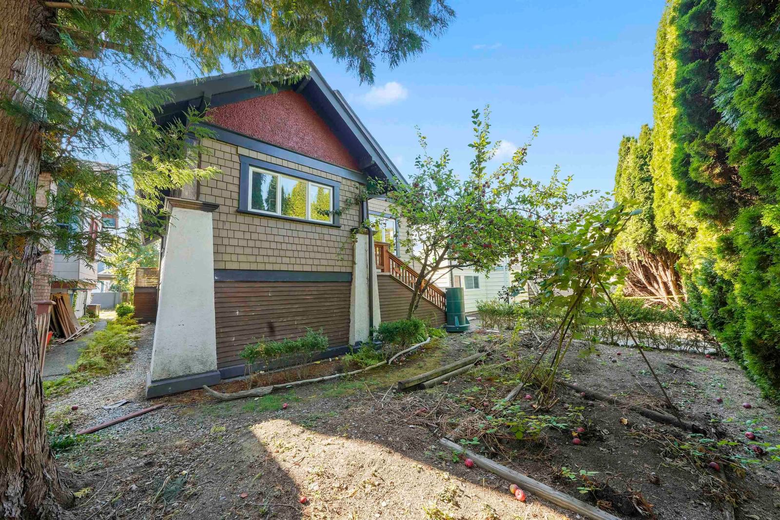 Listing Image 3