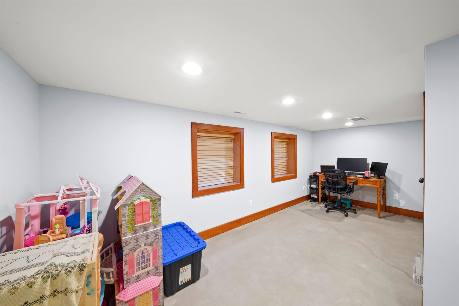 Listing Image 31