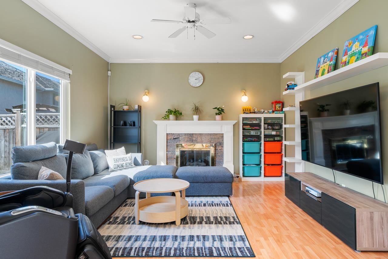 Listing Image 14