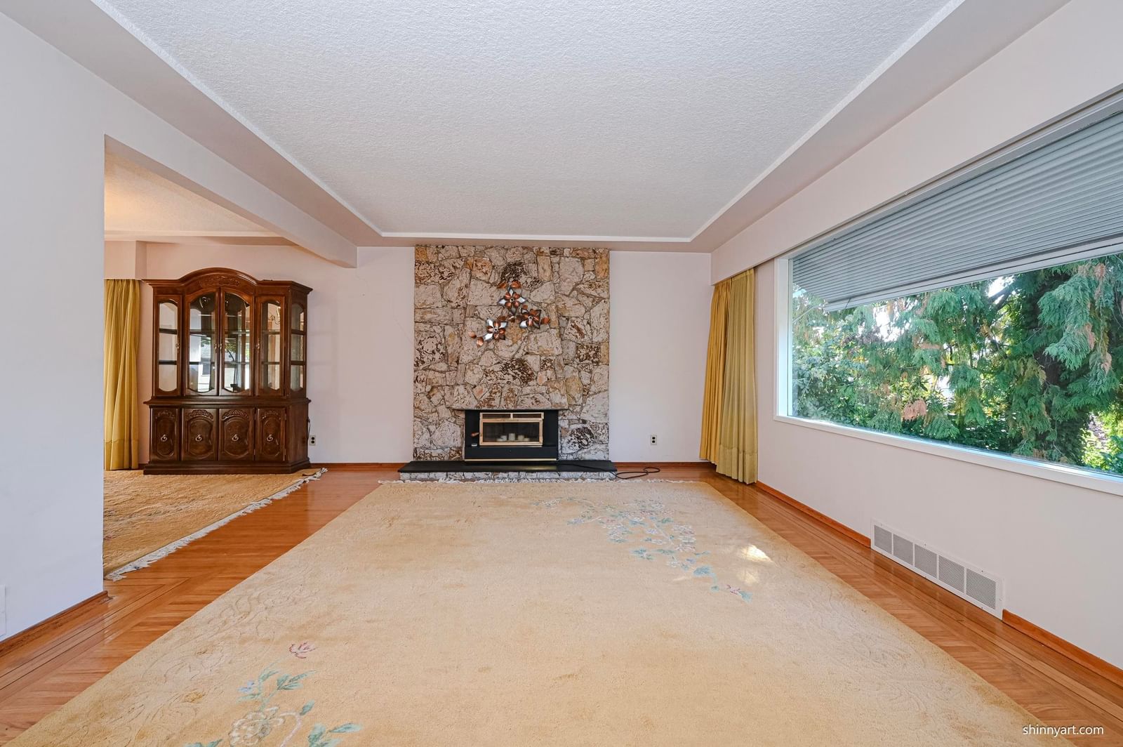Listing Image 16