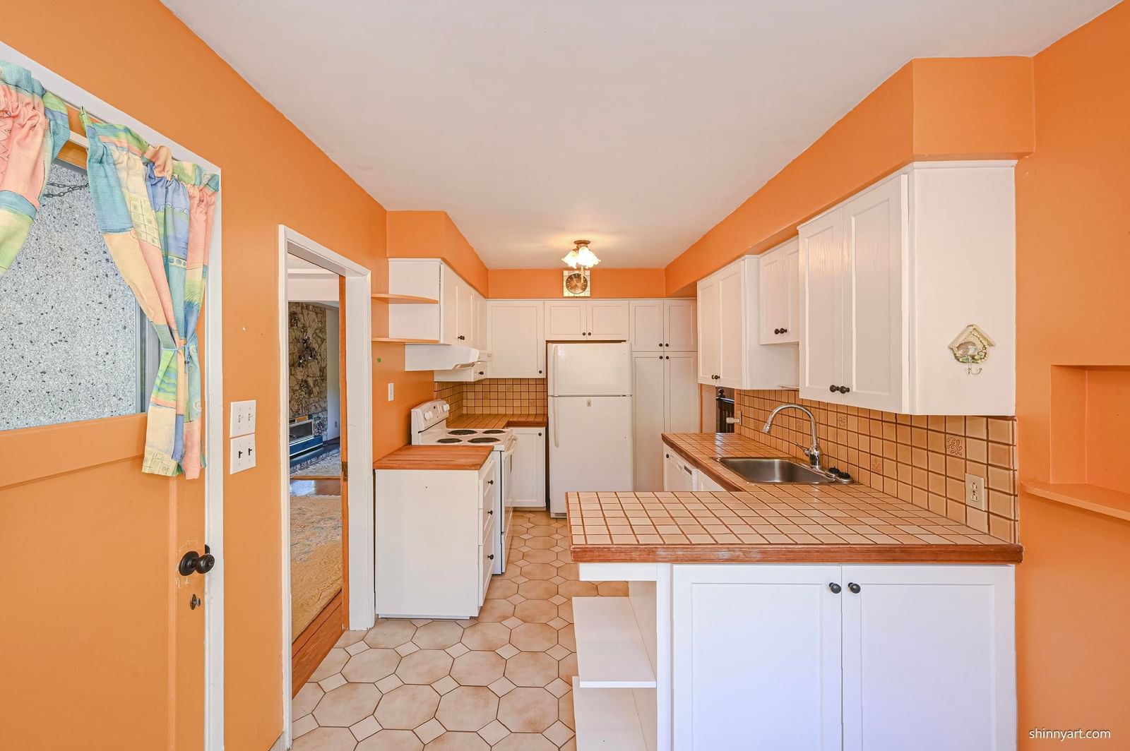 Listing Image 19