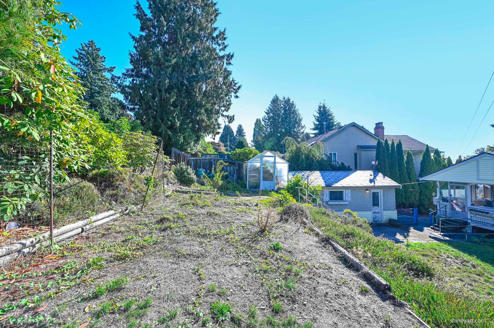 Listing Image 8