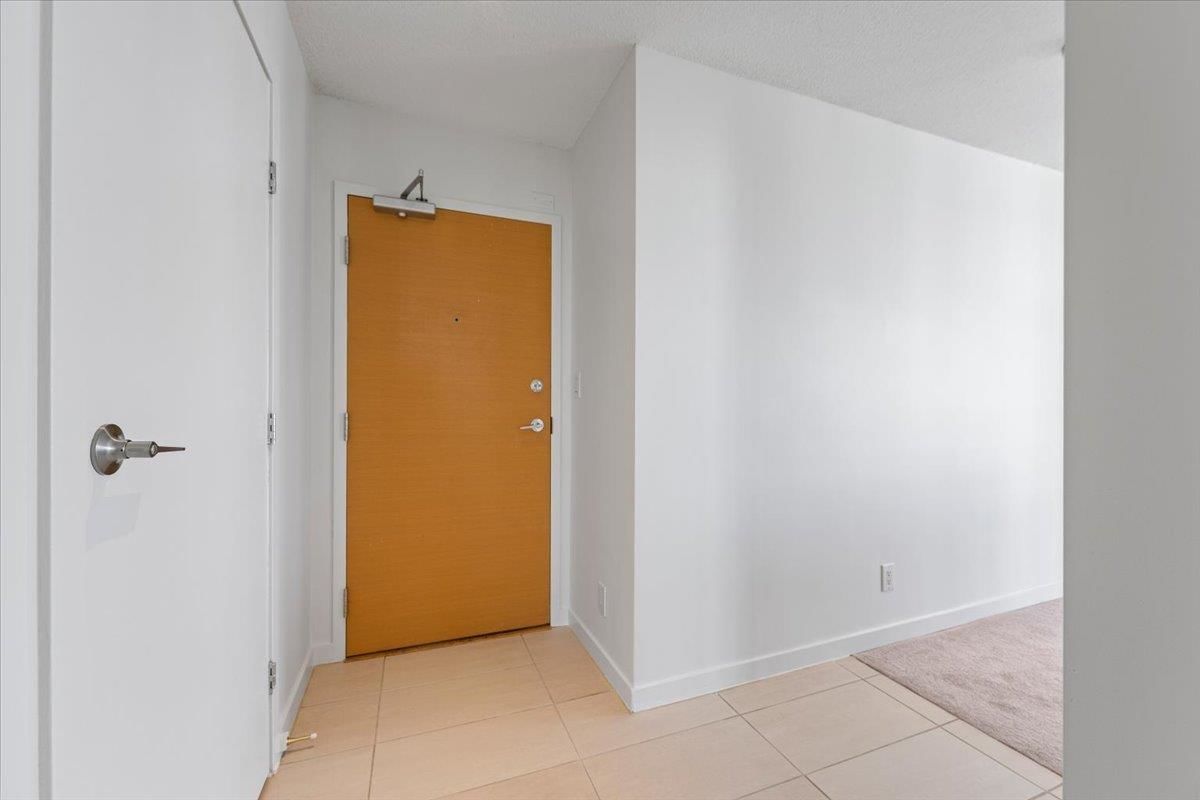 Listing Image 28