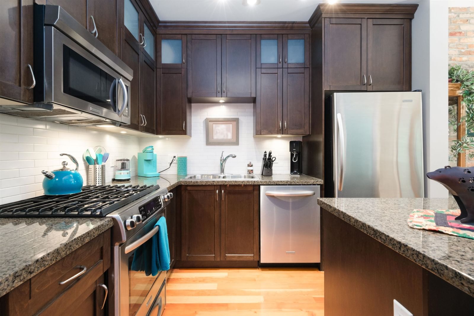 Listing Image 9