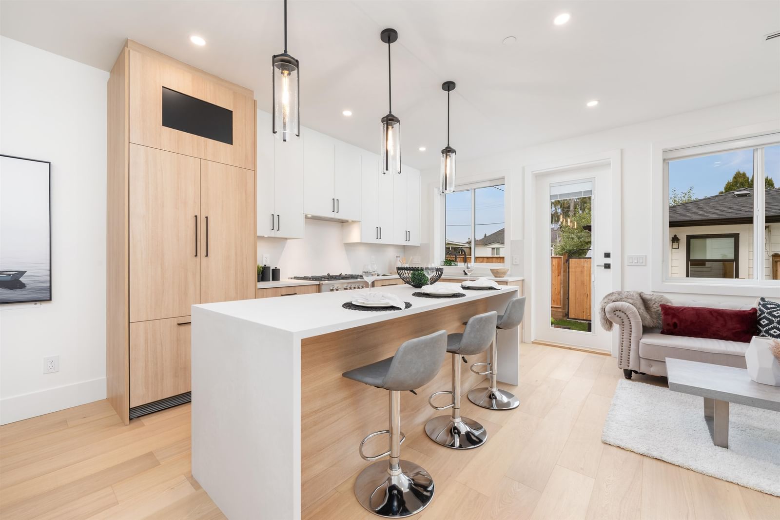 Listing Image 10