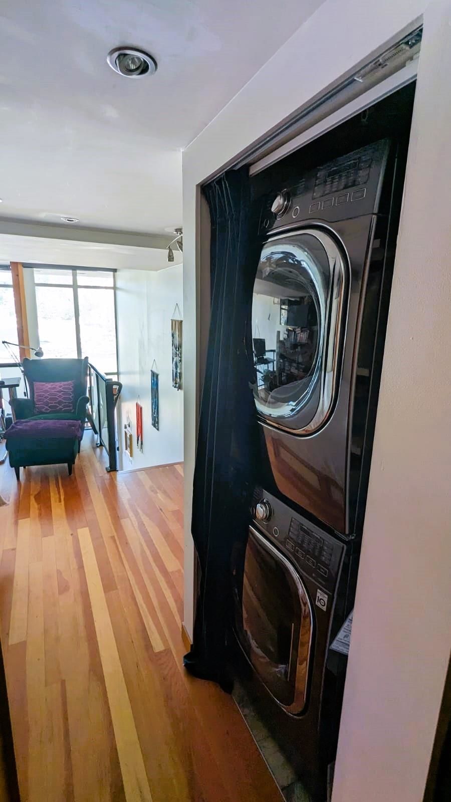 Listing Image 18