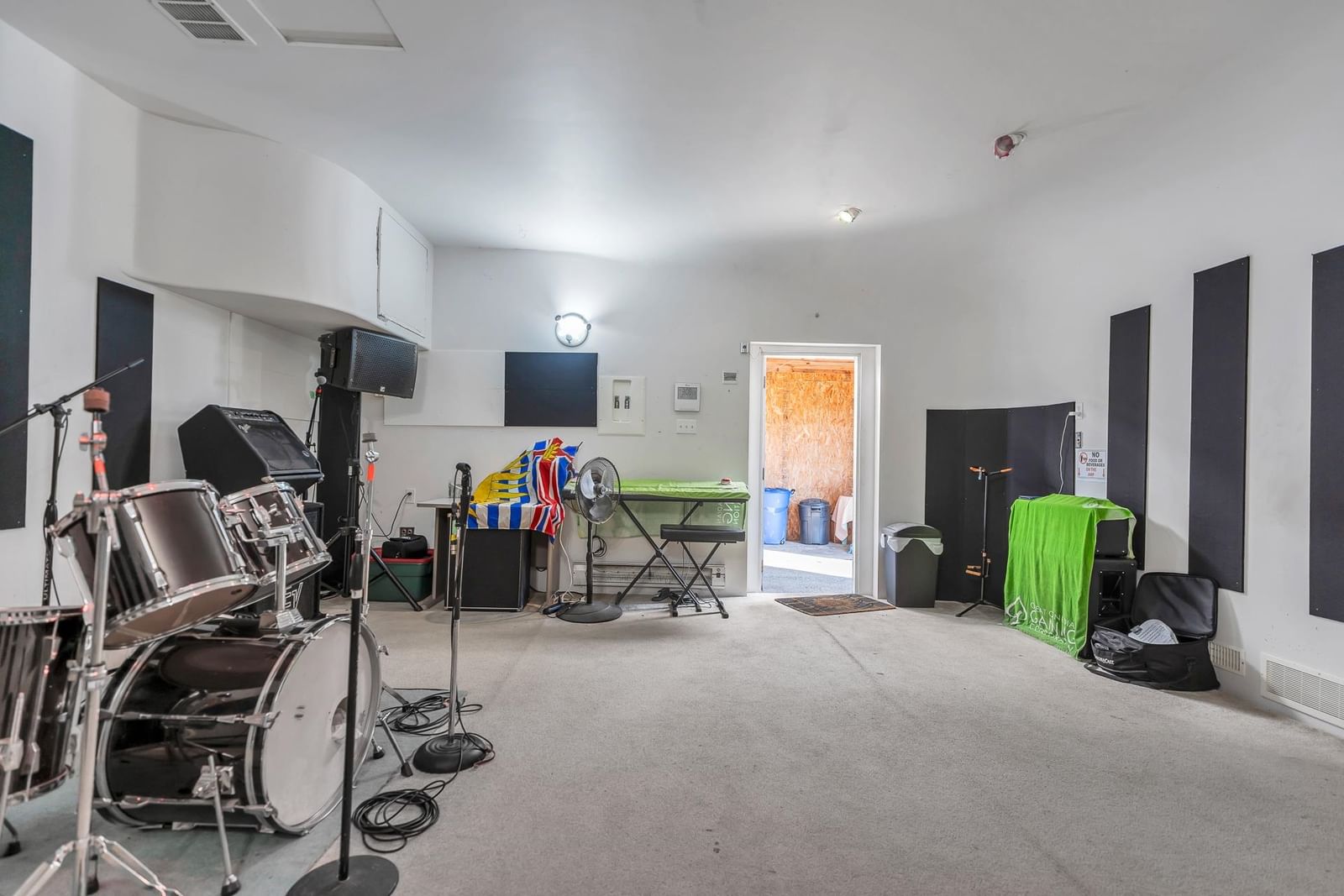 Listing Image 18