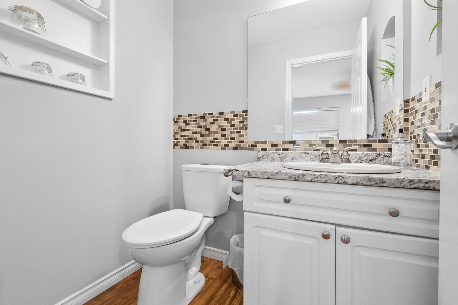 Listing Image 21