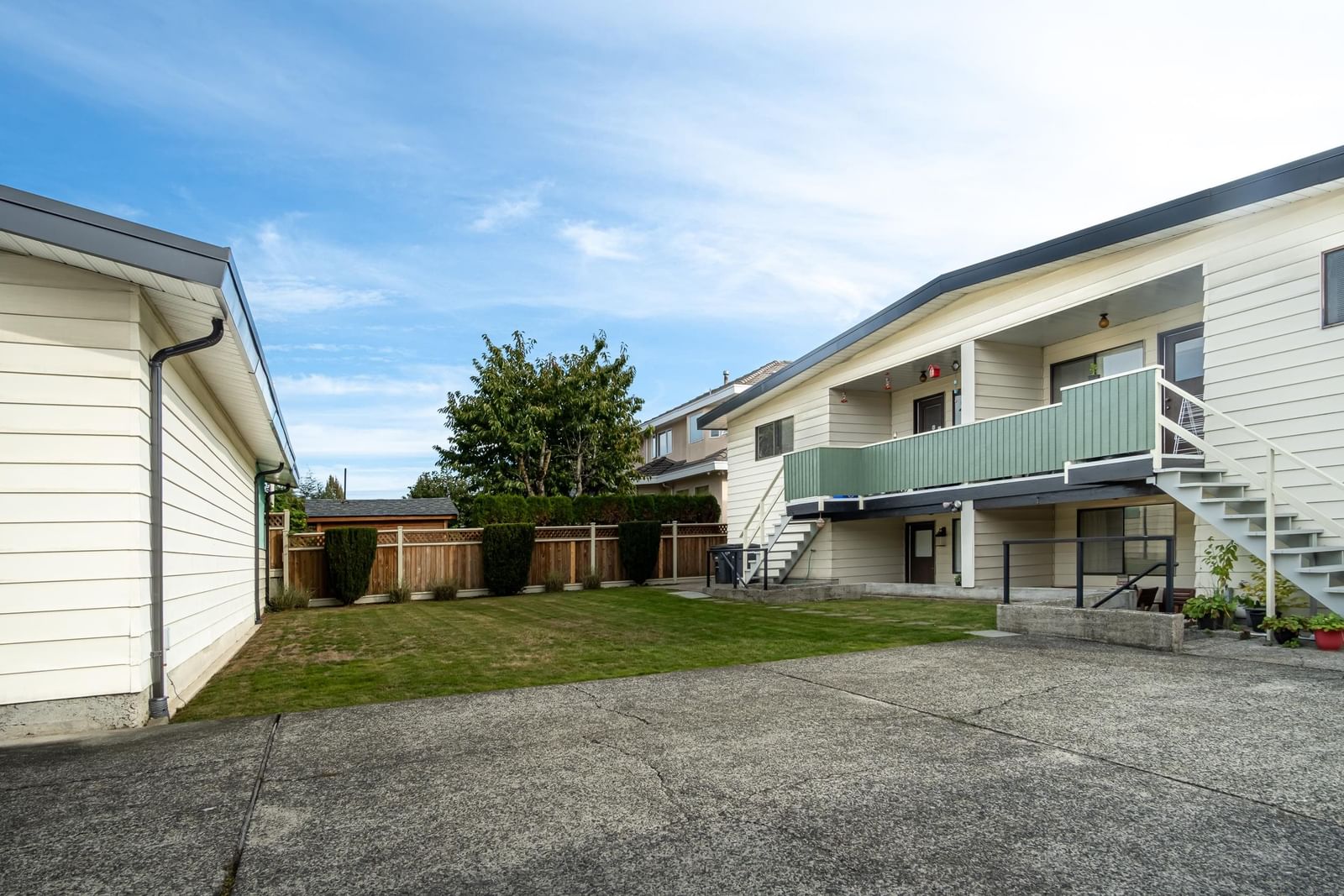 Listing Image 6