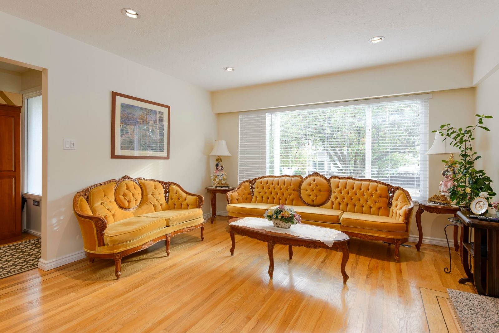 Listing Image 20