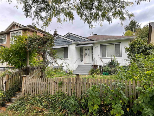 5871 Prince Albert Street