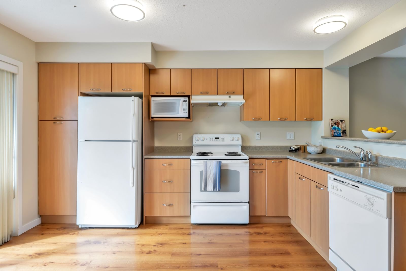 Listing Image 13