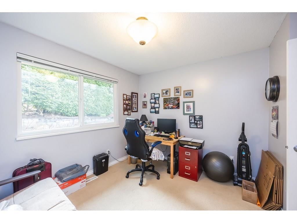 Listing Image 25