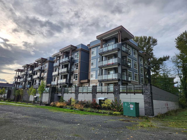 514 - 45562 Airport Road