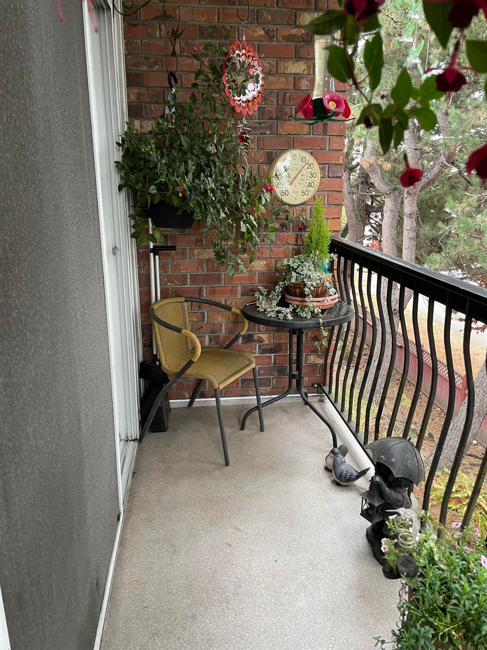 Listing Image 11