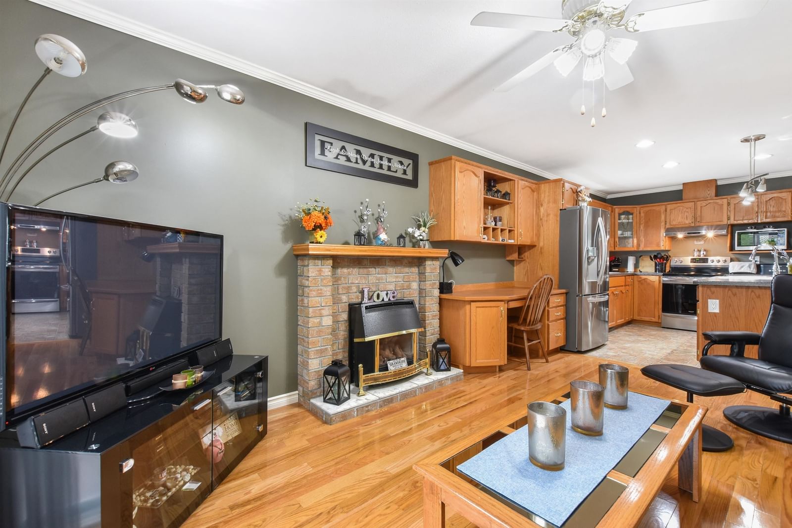 Listing Image 15