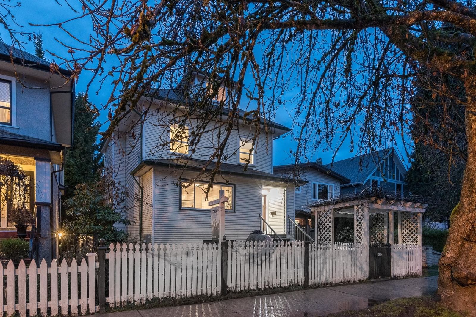 Listing Image 1