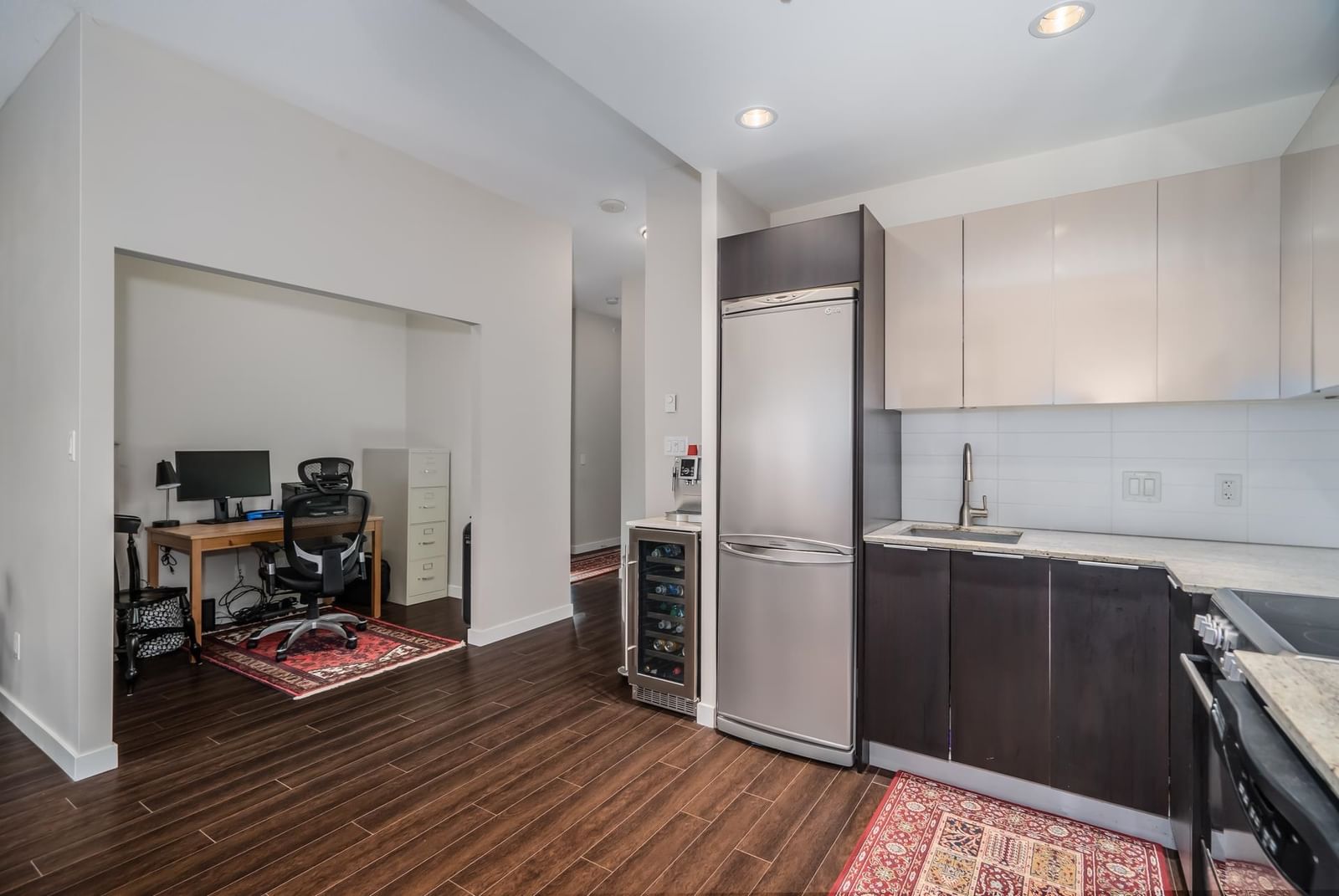 Listing Image 13