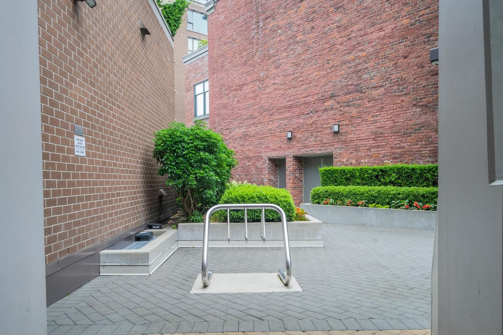 Listing Image 30