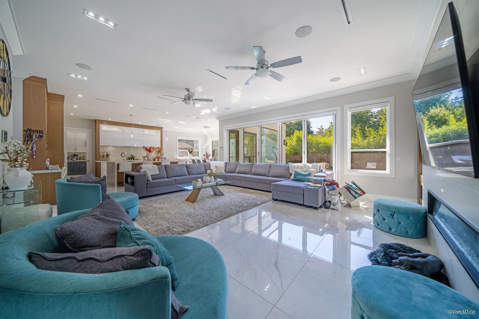 Listing Image 13