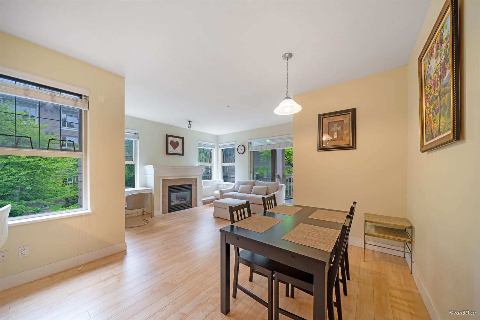 Listing Image 6