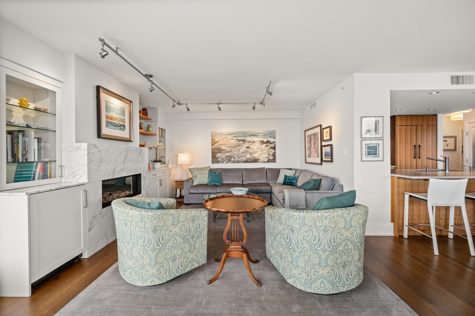 Listing Image 22