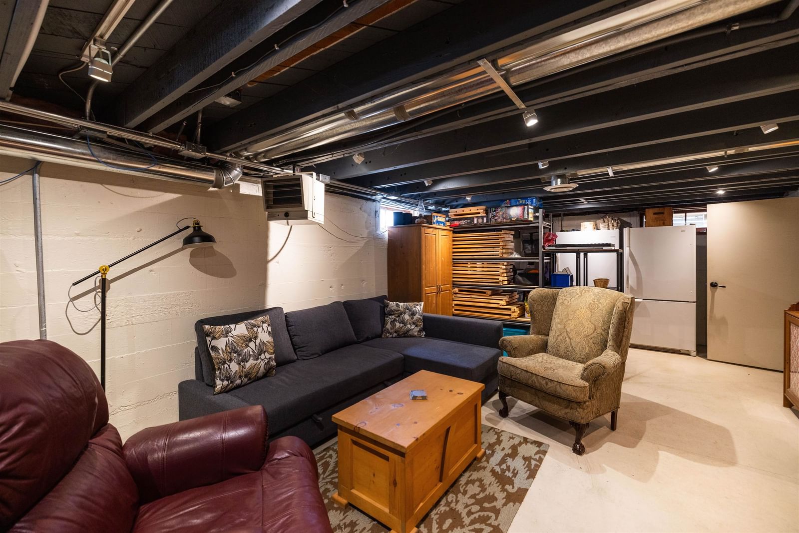 Listing Image 14