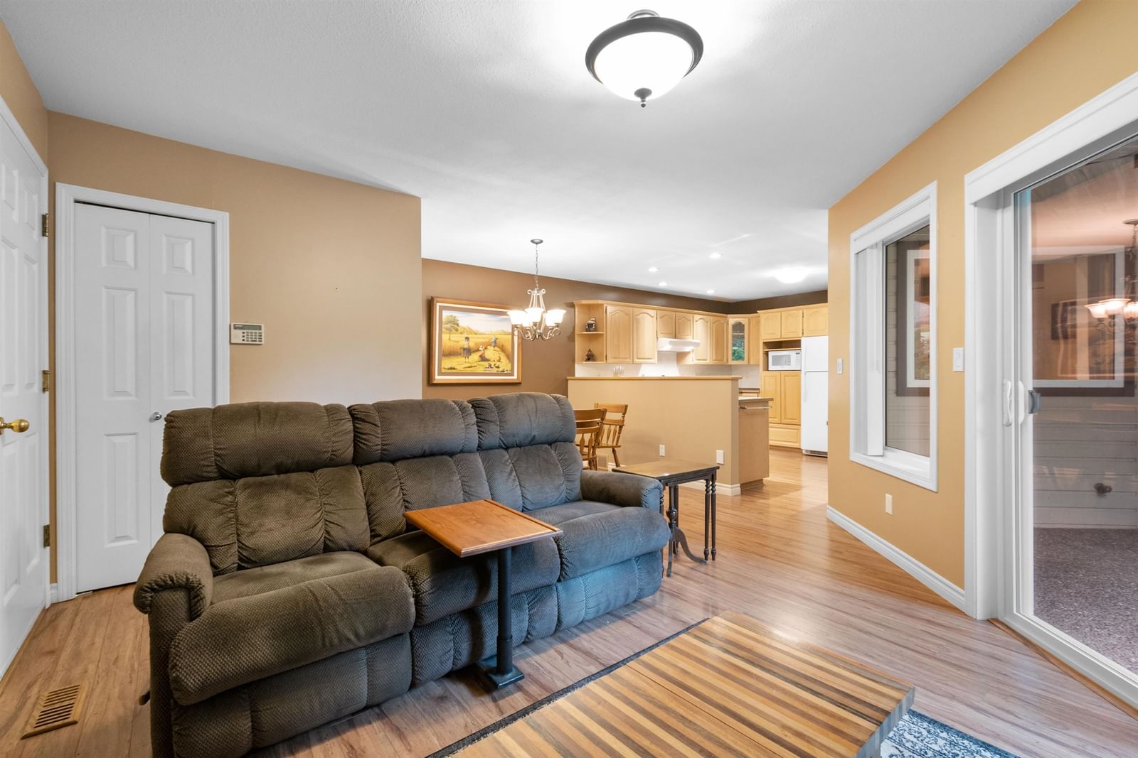 Listing Image 22