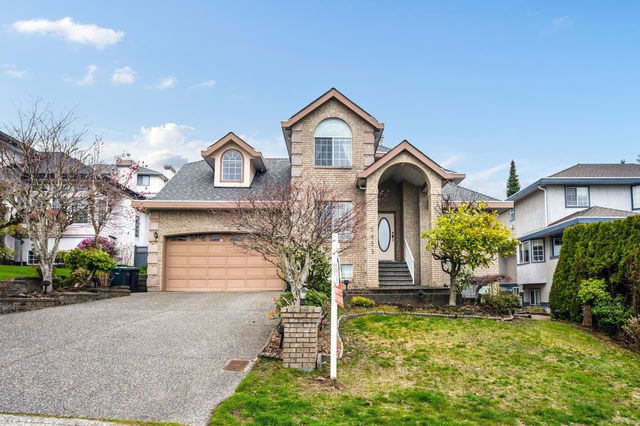 2655 Sandstone Crescent