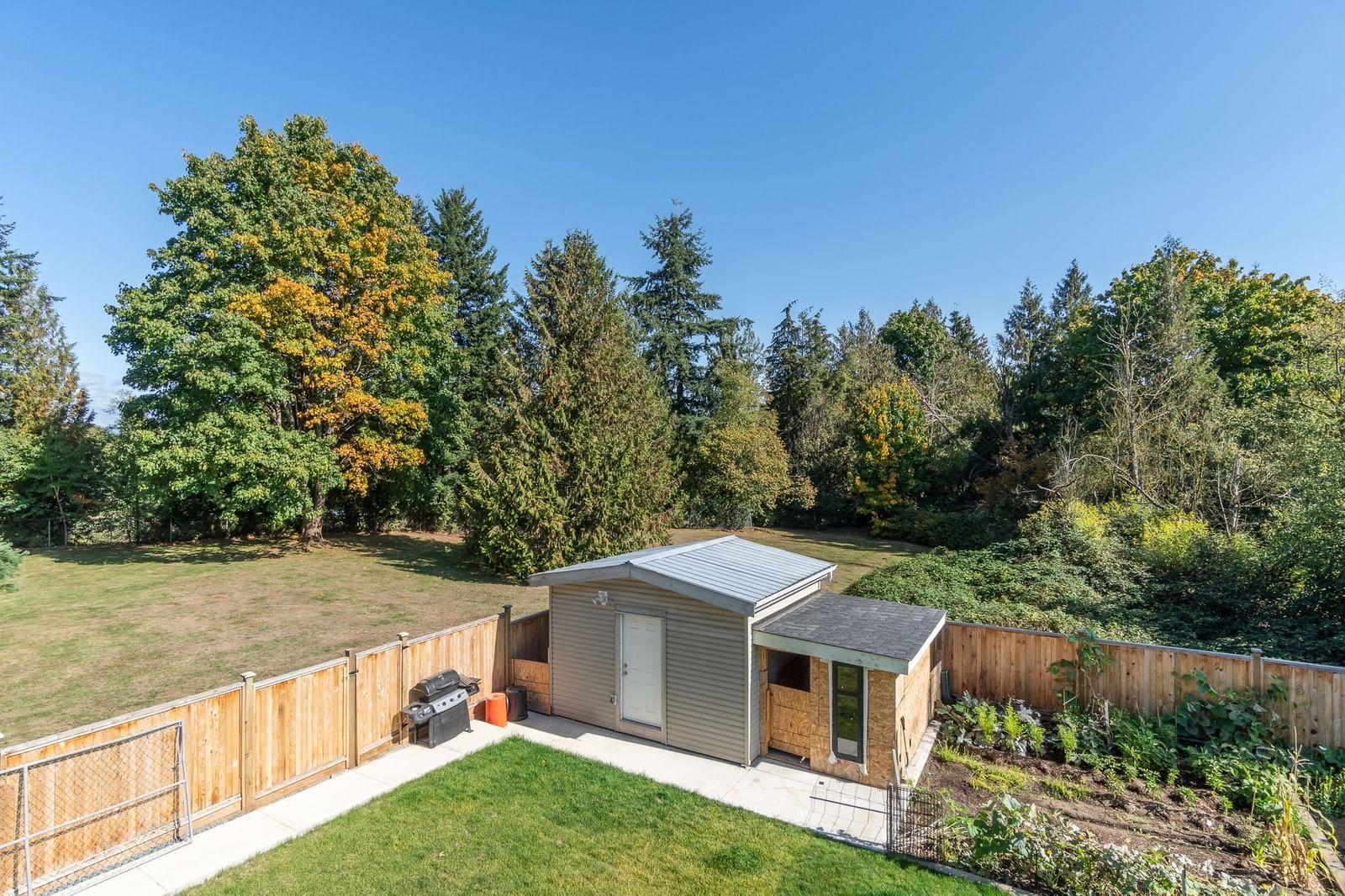 Listing Image 19