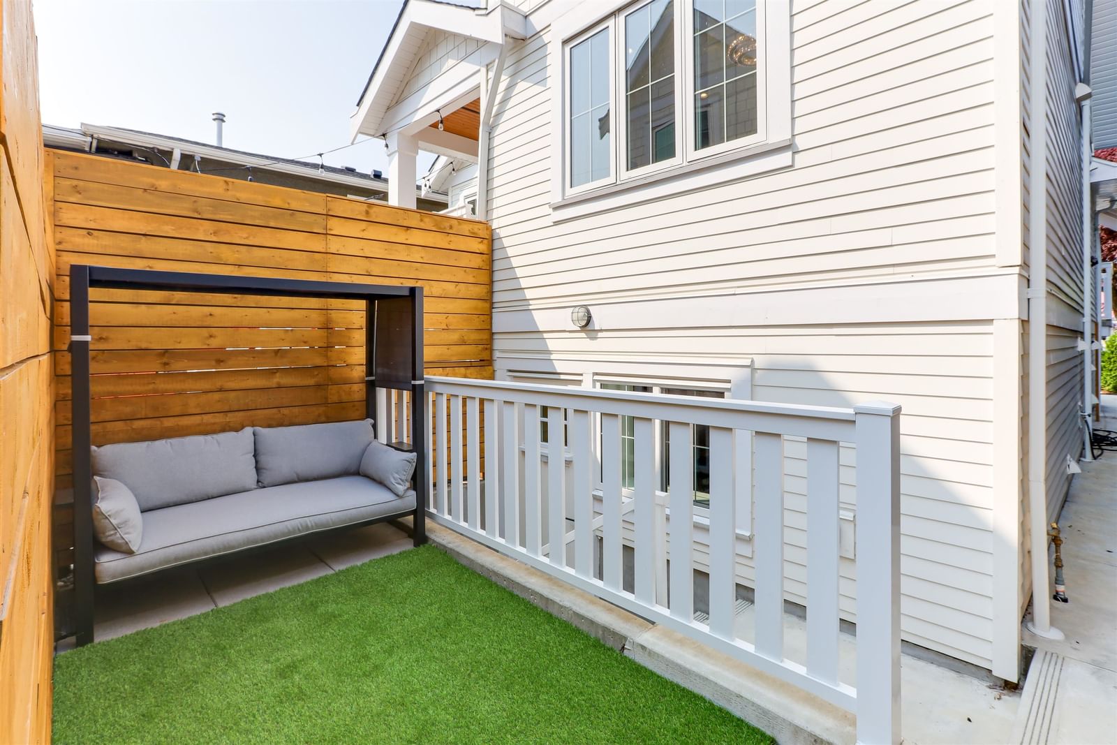 Listing Image 18