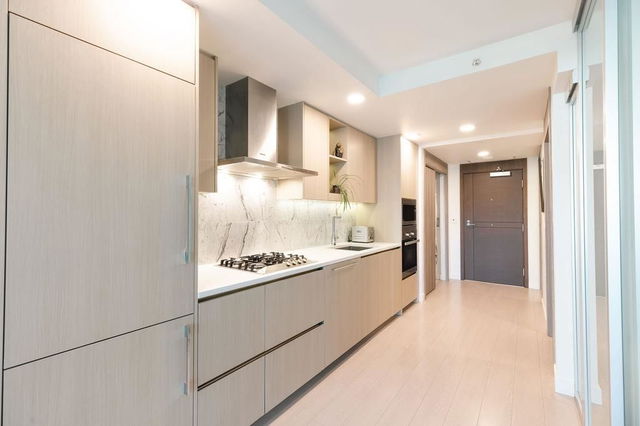 303 - 433 Marine Drive