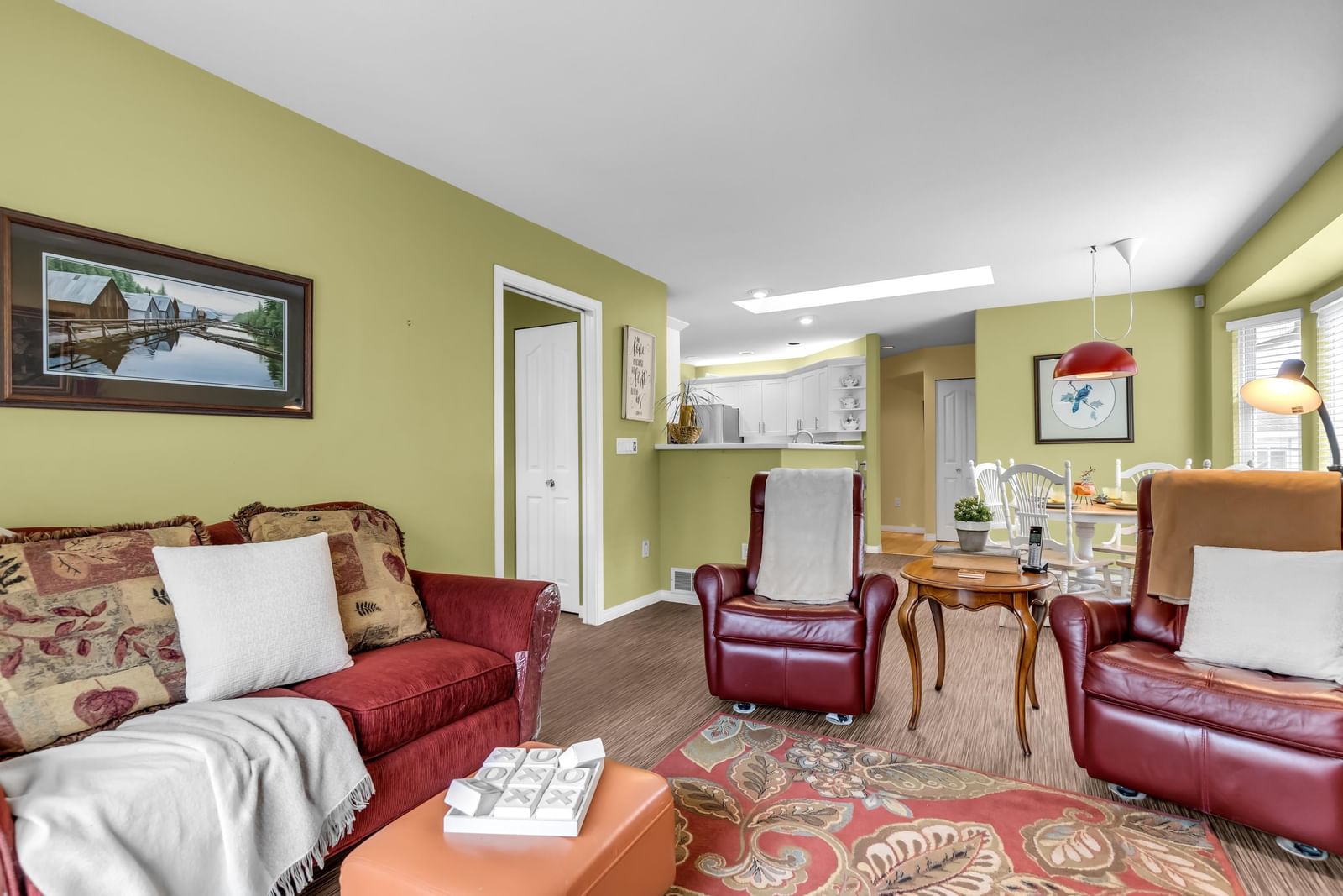Listing Image 19