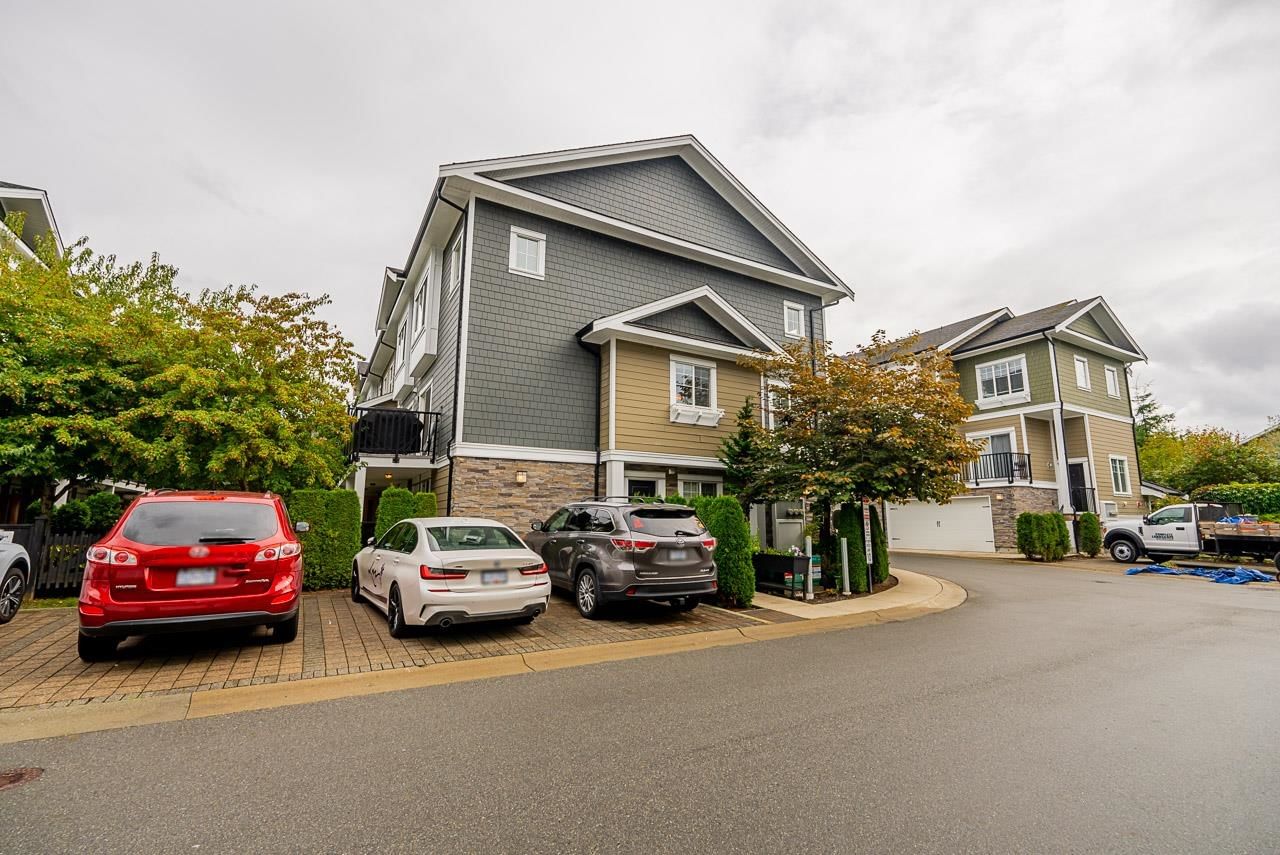 Listing Image 32