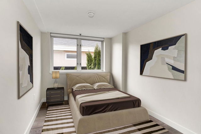 110 - 528 King Edward Avenue