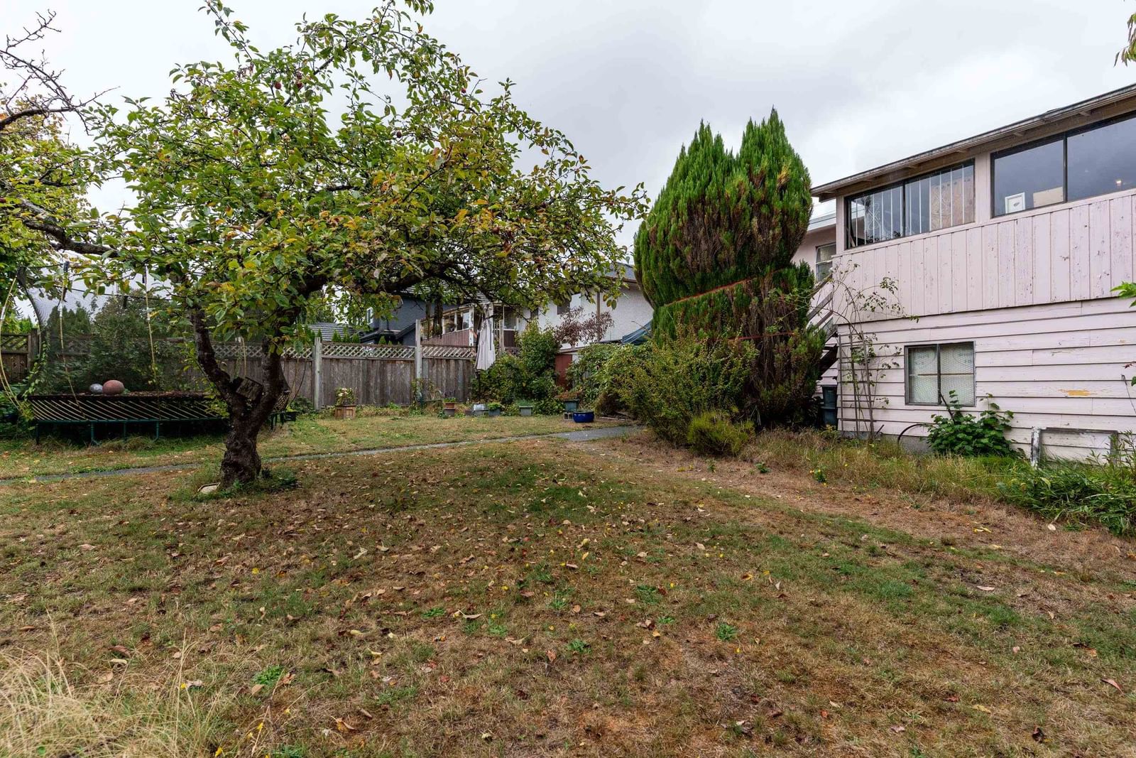 Listing Image 8