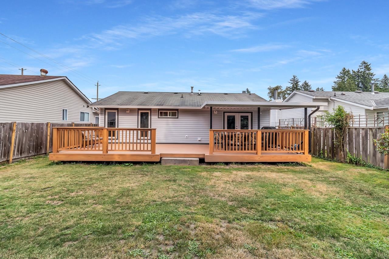 Listing Image 14