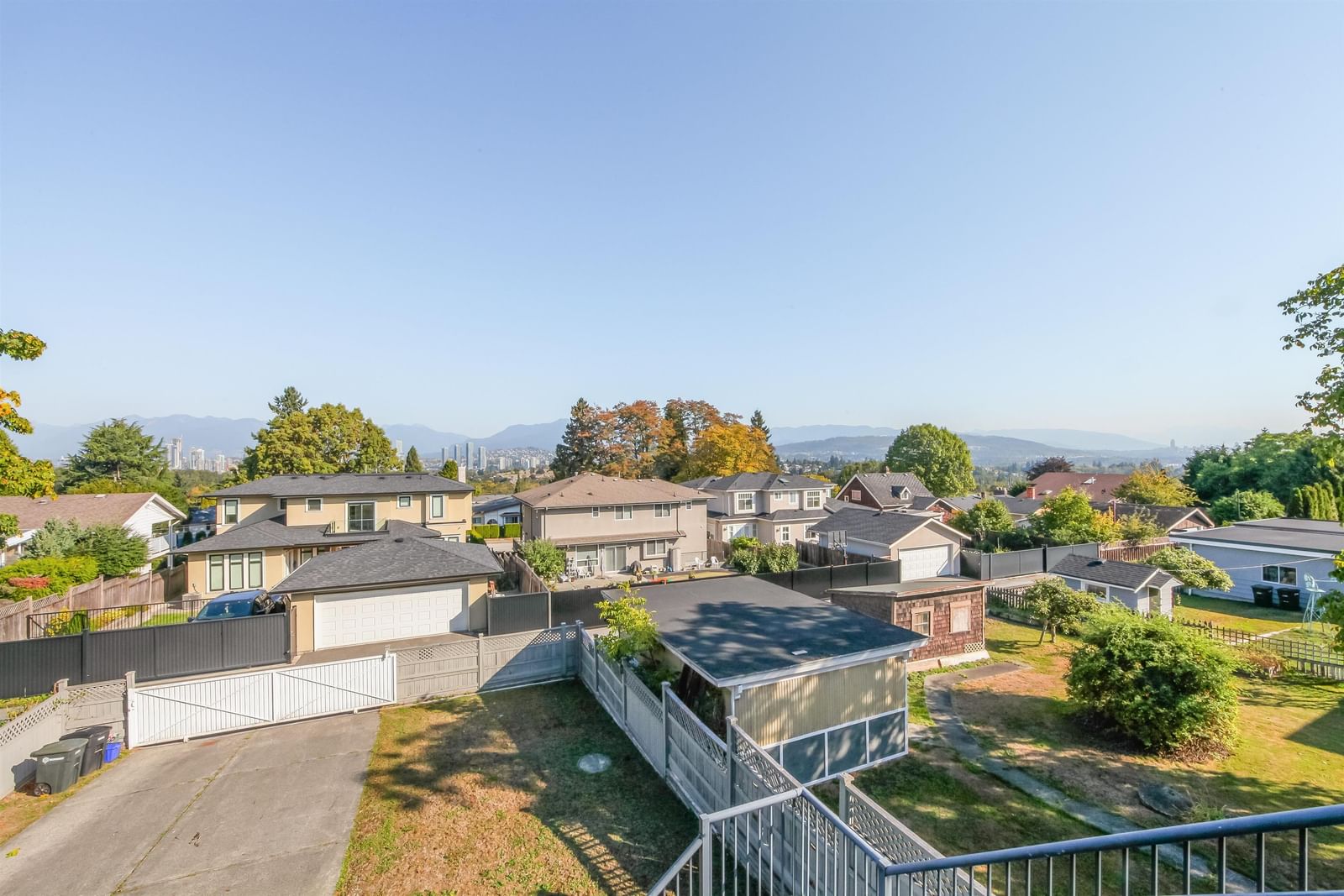 Listing Image 10