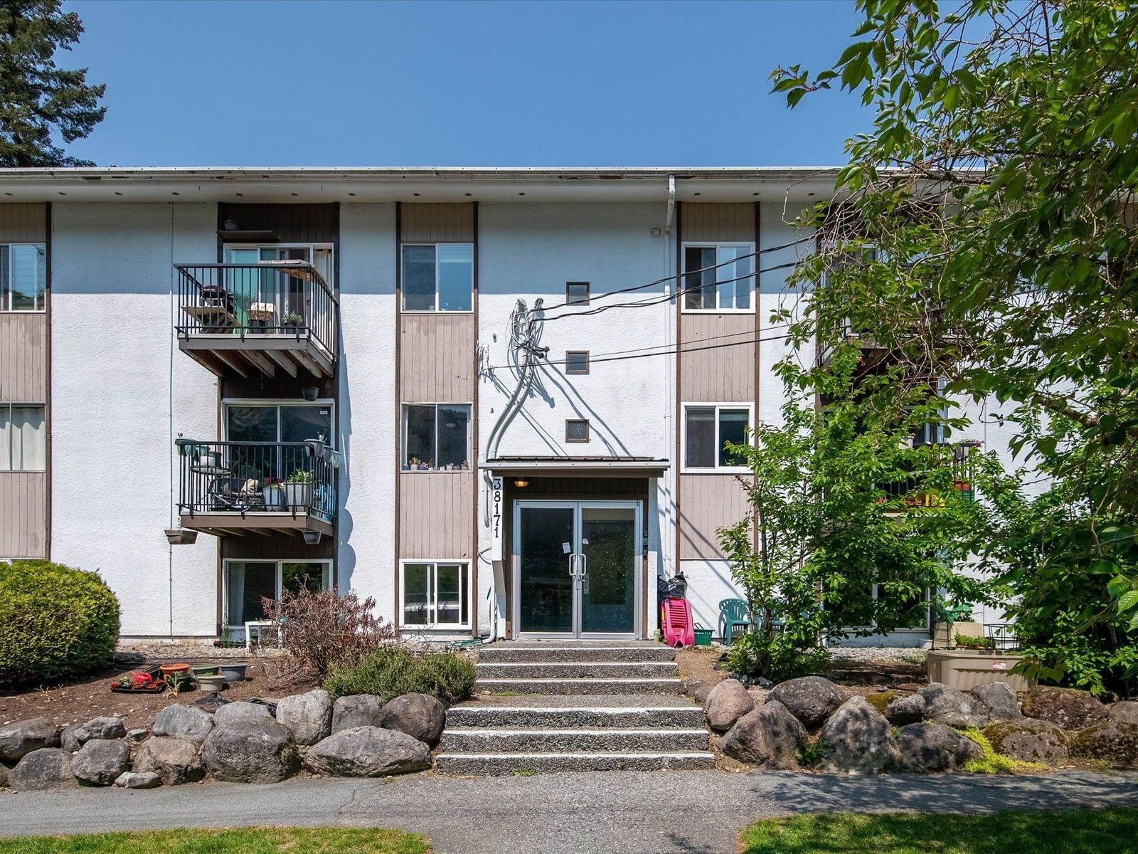 Listing Image 18